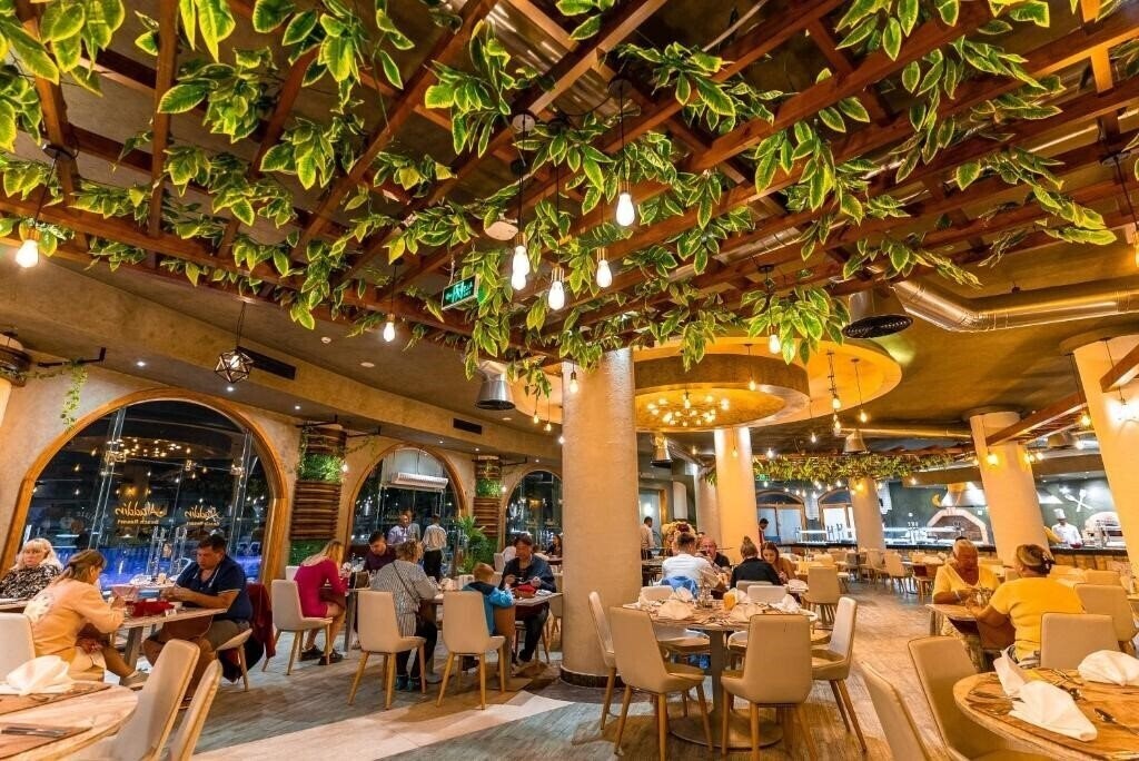 Фотография Aladdin Beach Resort 4*