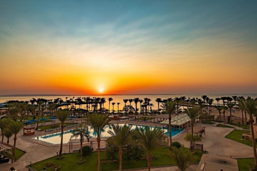 Continental Hotel Hurghada (ex. Movenpick Resort Hurghada) 5* суреті