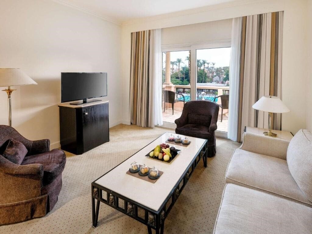 Pavillon Winter Luxor 5* суреті