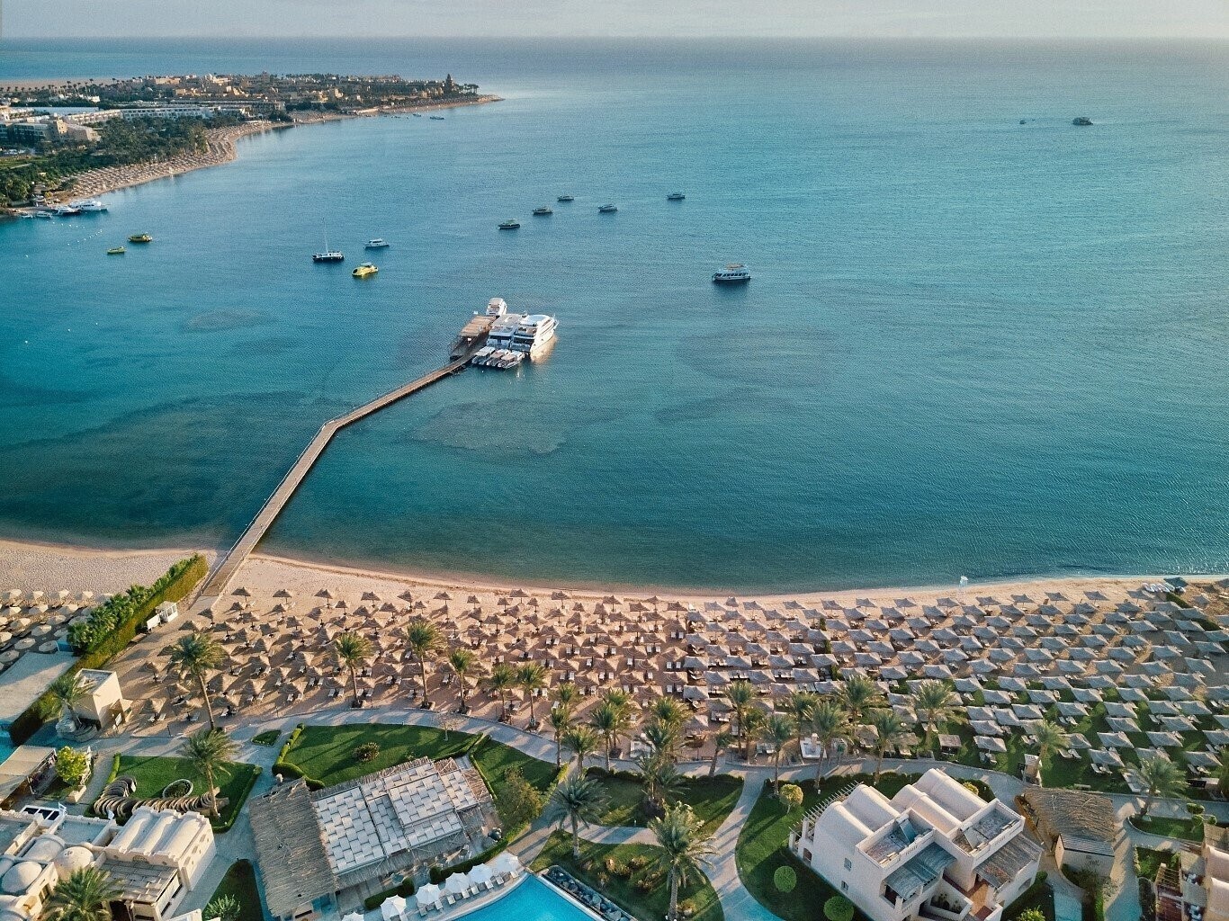 Отель Jaz Neo Saraya Palms 4*