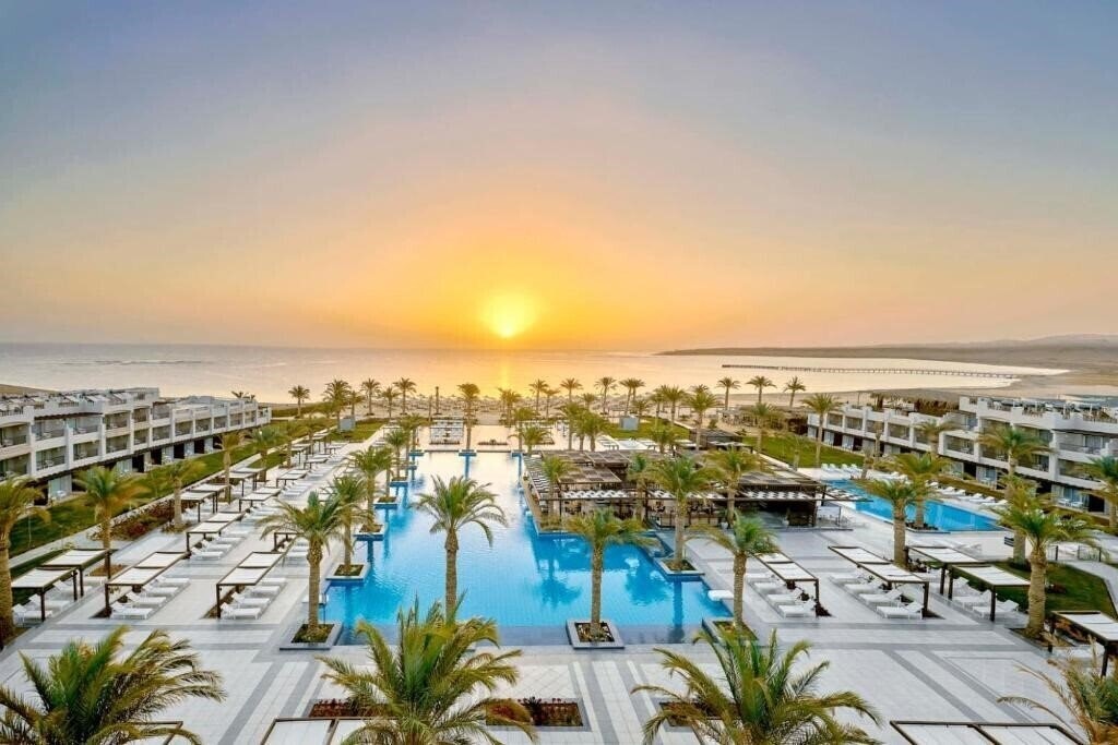 Отель Jaz Costa Mares 5*