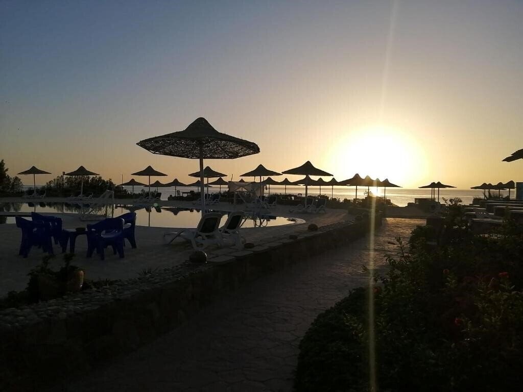 Silver Beach Redsea Resort 3* суреті