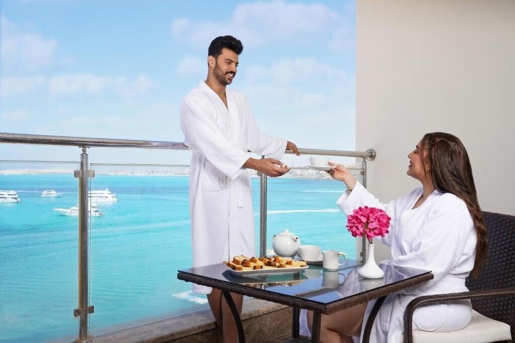 Triumph White Sands 4* фотосуреті