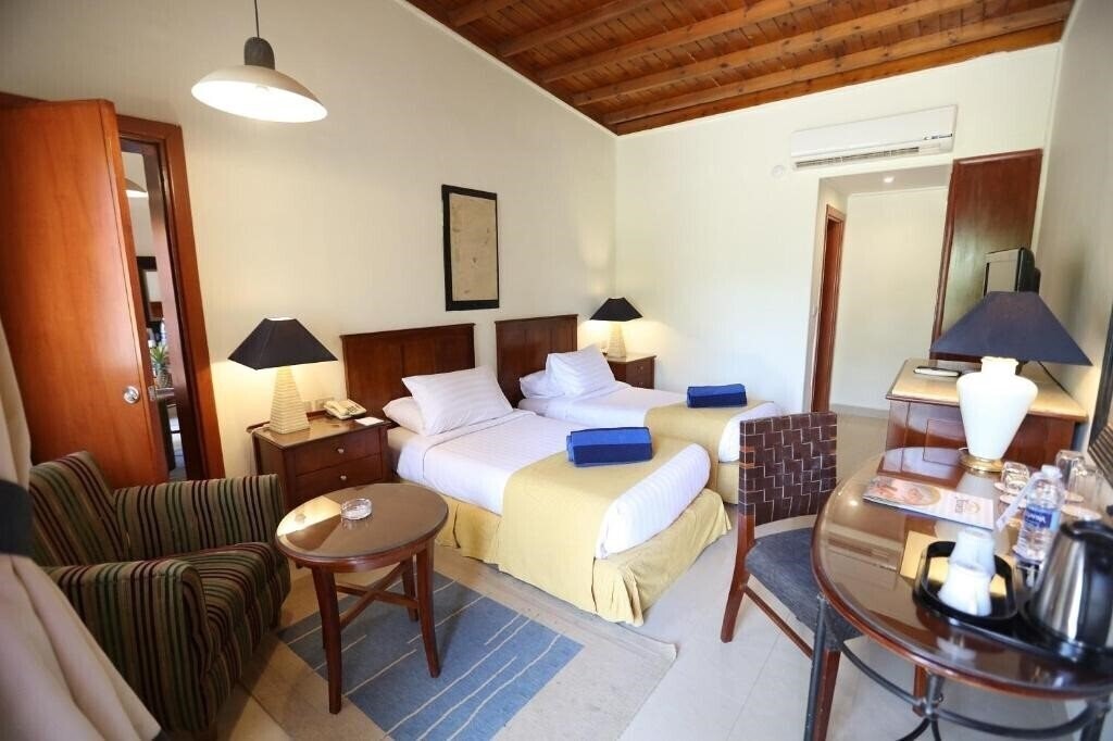 Изображение Nuweiba Club Resort (ex. Helnan Nuweiba Bay Resort) 4*