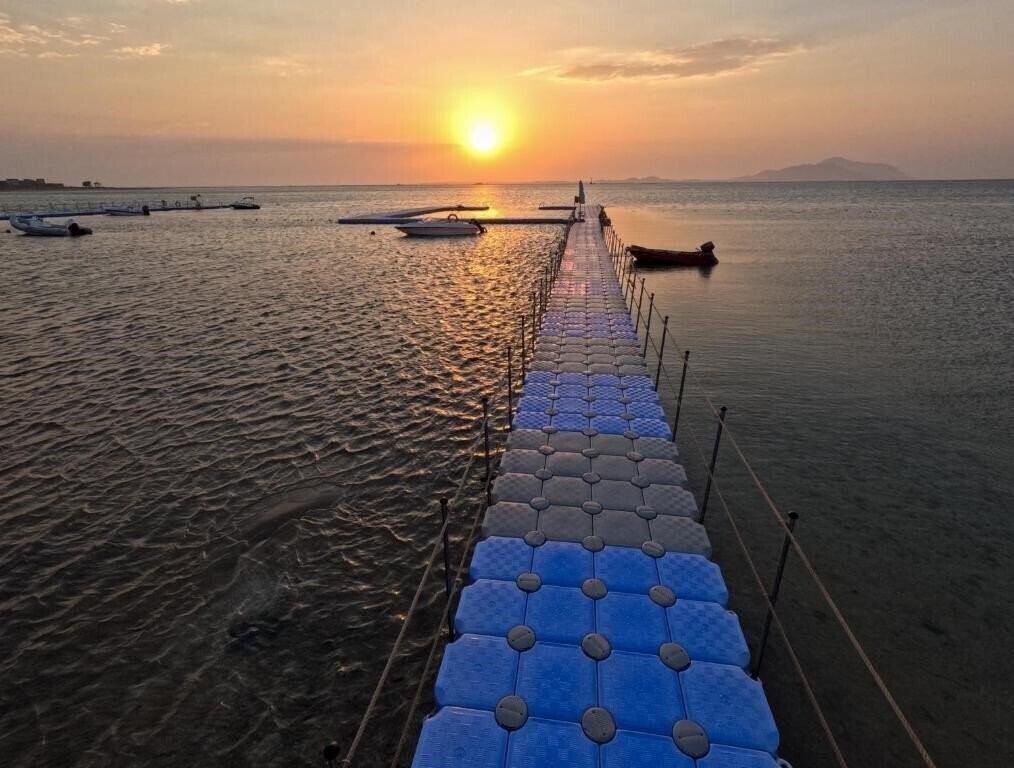 Ivy Cyrene Island (ex. Cyrene Island Hotel) 4* фотосуреті