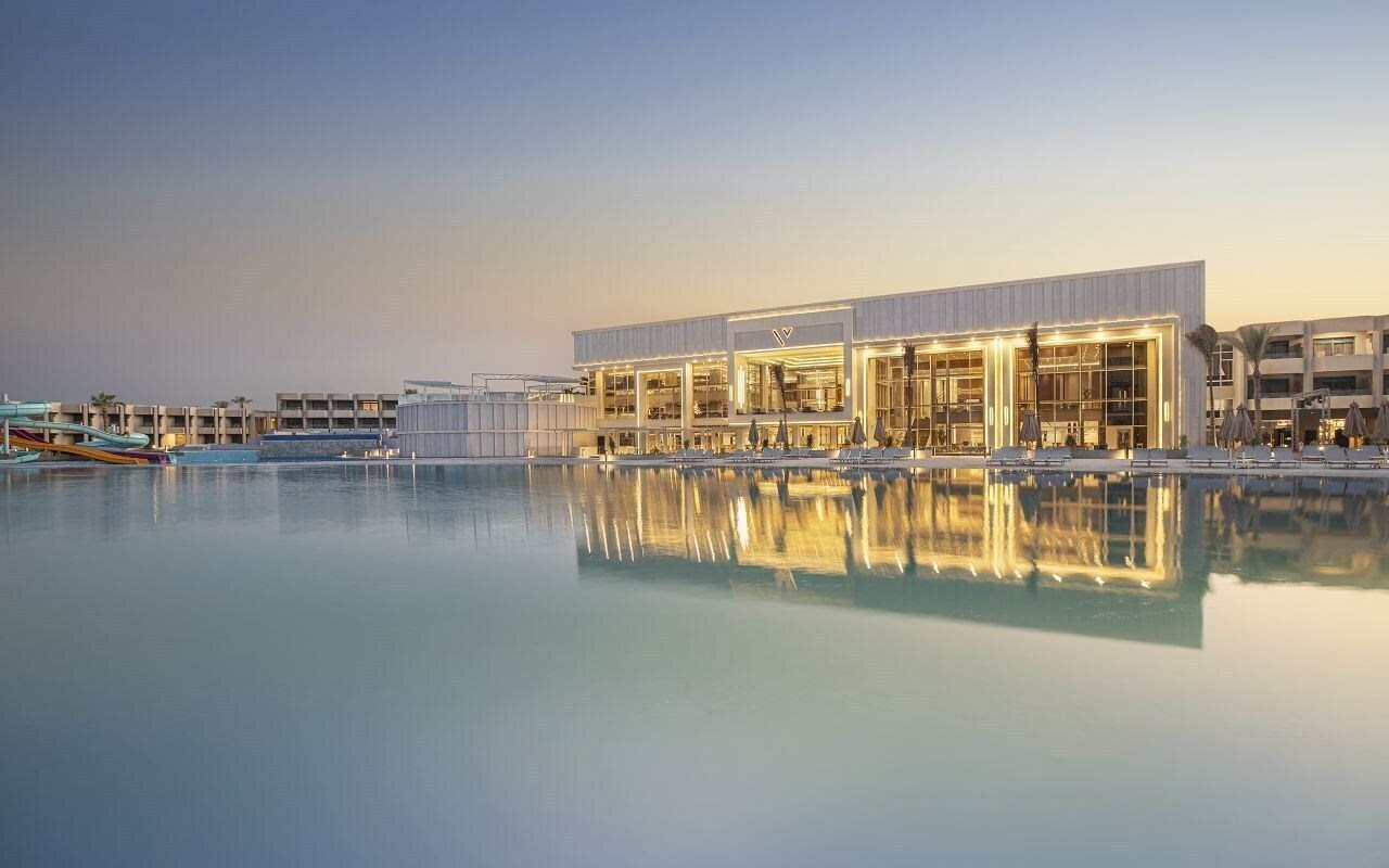 V Hotel Sharm El Sheikh (ex. Pyramisa Sharm El Sheikh Resort, Dessole Pyramisa Sharm El Sheikh Resort) 5* қонақ үйі
