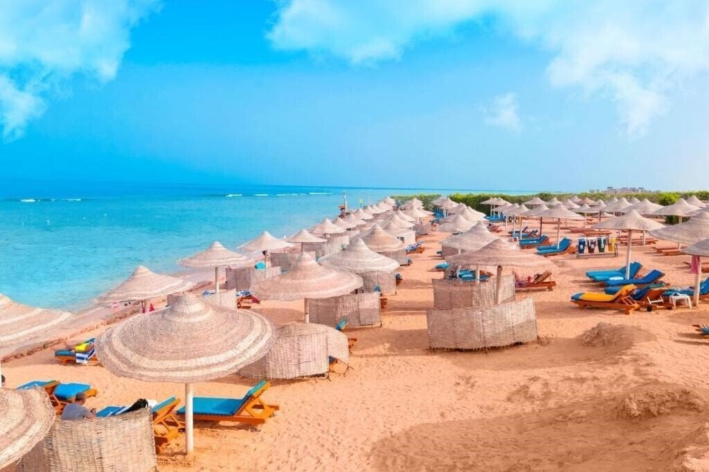 Charmillion Sea Life Resort (ex. Sea Life SSH) 4* қонақ үйі