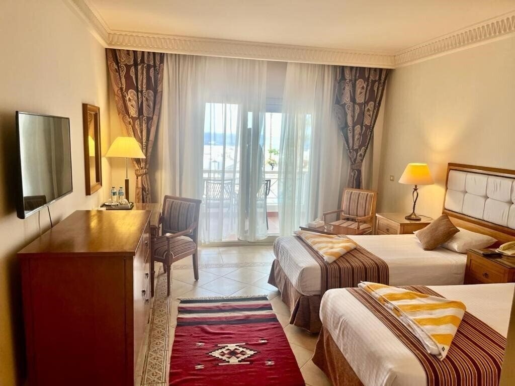 Continental Plaza Beach Resort (ex. Intercontinental Sharm El Sheikh, Continental Plaza Beach Resort & Aqua Park) 4* фотосуреті