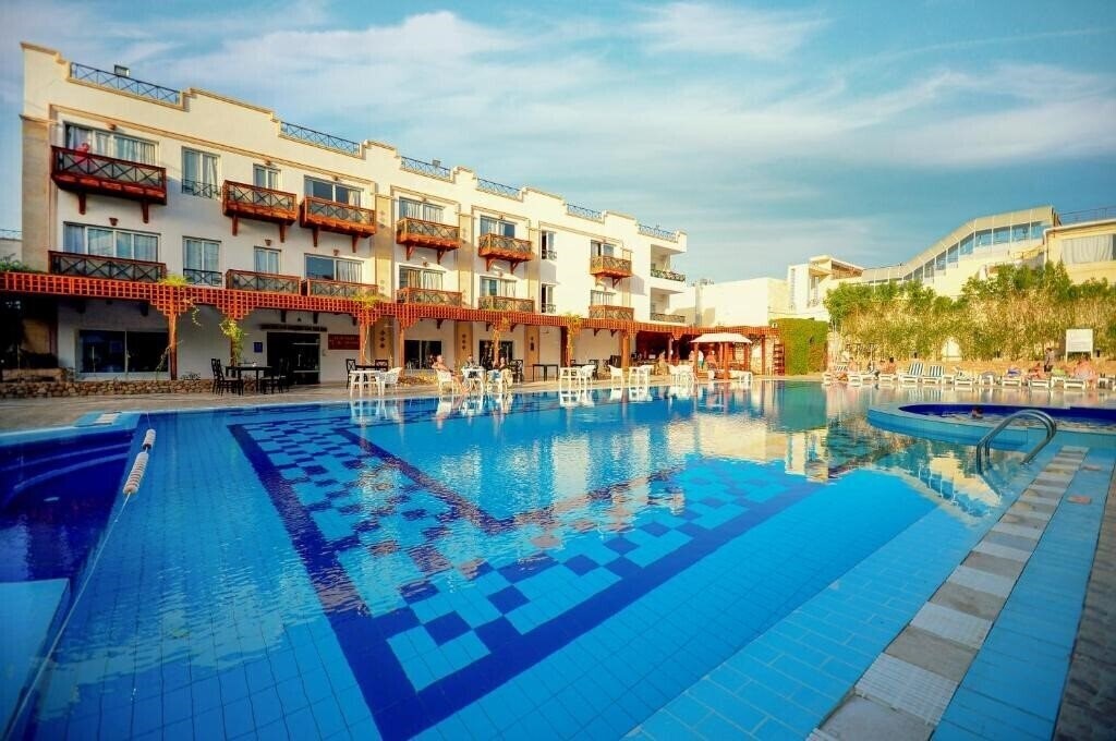 Falcon Naama Star 3* қонақ үйі