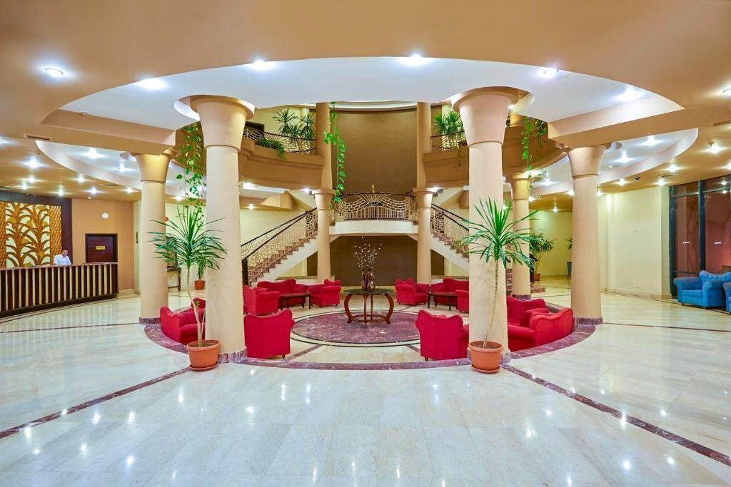 Parrotel Aqua Park Resort (ex. Park Inn Resort; Golden Resort) 4* фотосуреті