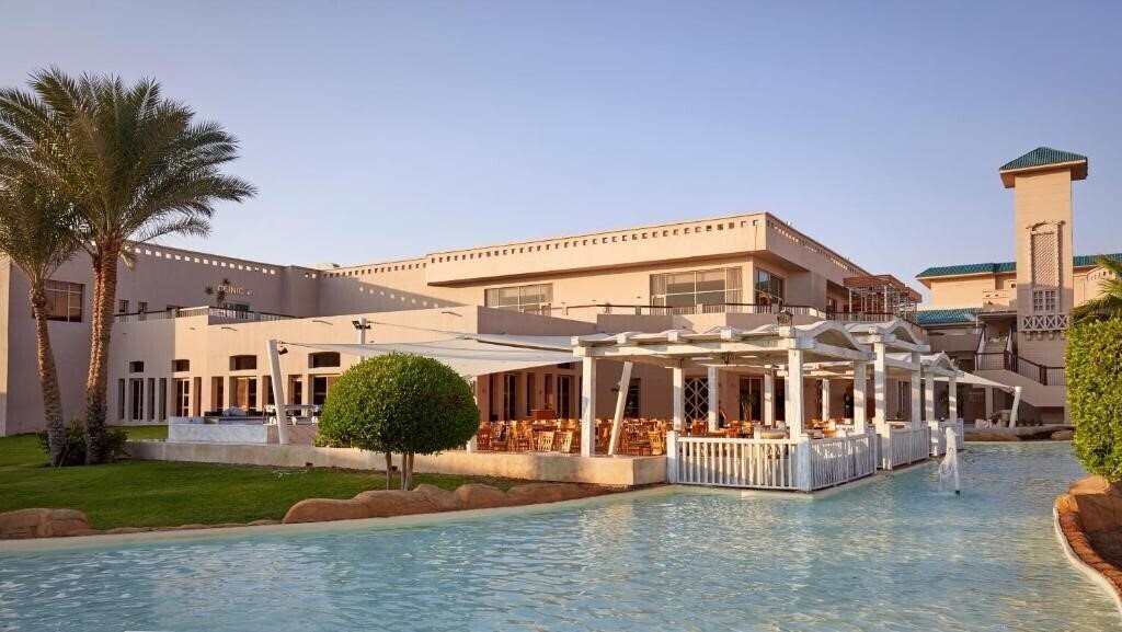Coral Sea Holiday Resort & Aqua Park 5* суреті