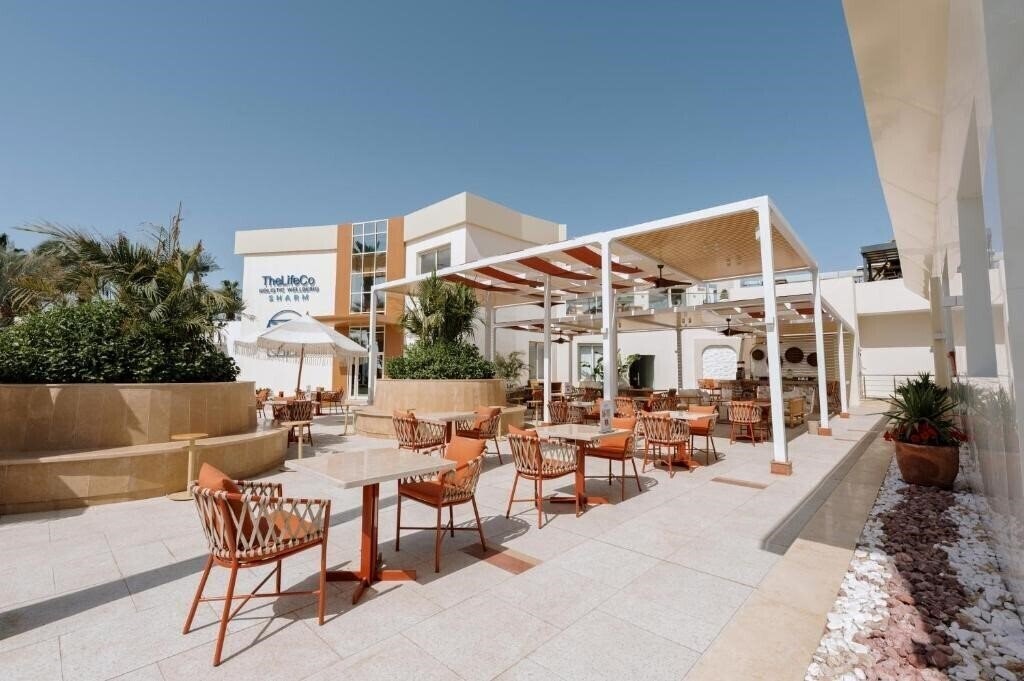 TheLifeCo 5* қонақ үйі