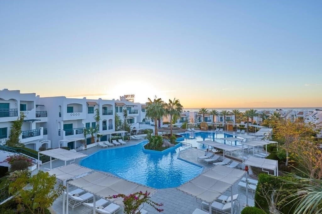 Отель Jaz Neo Naama Bay (ex. Sol Y Mar Naama Bay Hotel) 4*