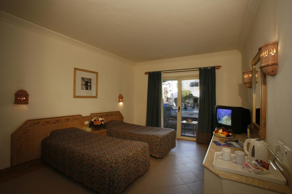 Фотография Camel Dive Club & Hotel 4*