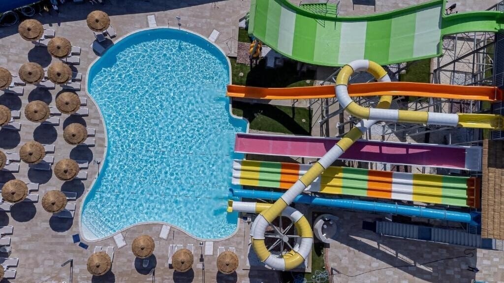 Отель Amwaj Beach Club Resort 4*