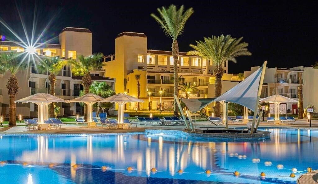 Отель Amarina Abu Soma Resort & Aqua Park (ex. Riviera Plaza Abu Soma) 5*