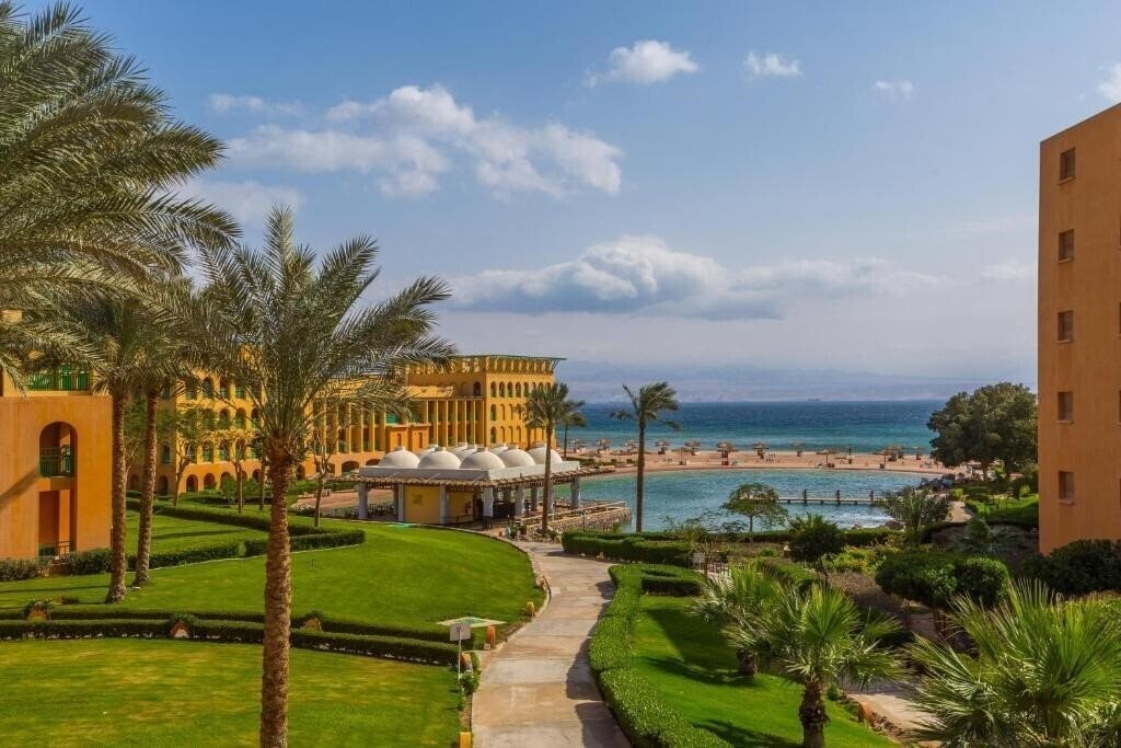 Strand Taba Heights Beach & Golf Resort 5* суреті