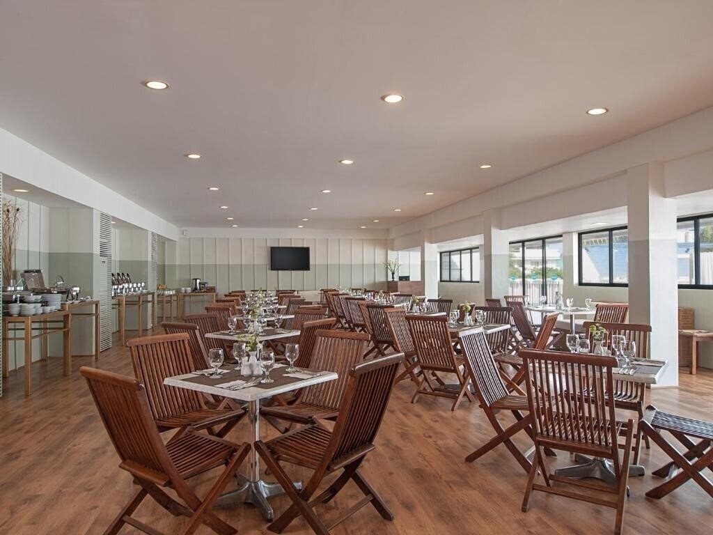 The Tides Boracay 3* суреті