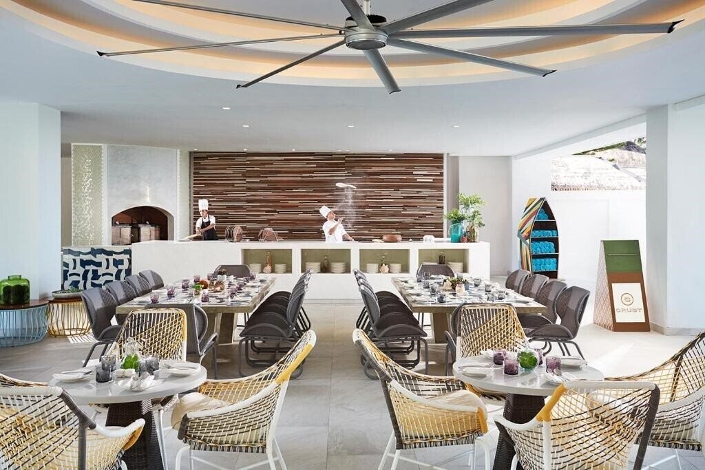 The Lind Hotel 5* суреті