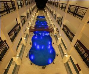 Фотография Golden Phoenix Hotel 4*