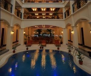 Фото Golden Phoenix Hotel 4*