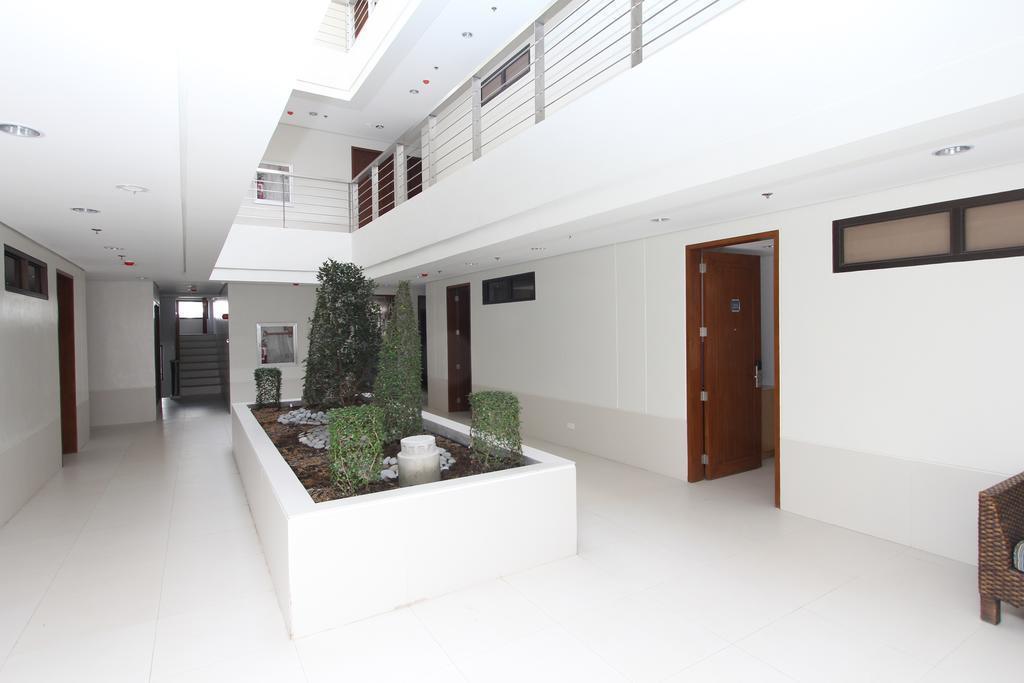 Crown Regency Courtyard Resort 3* суреті