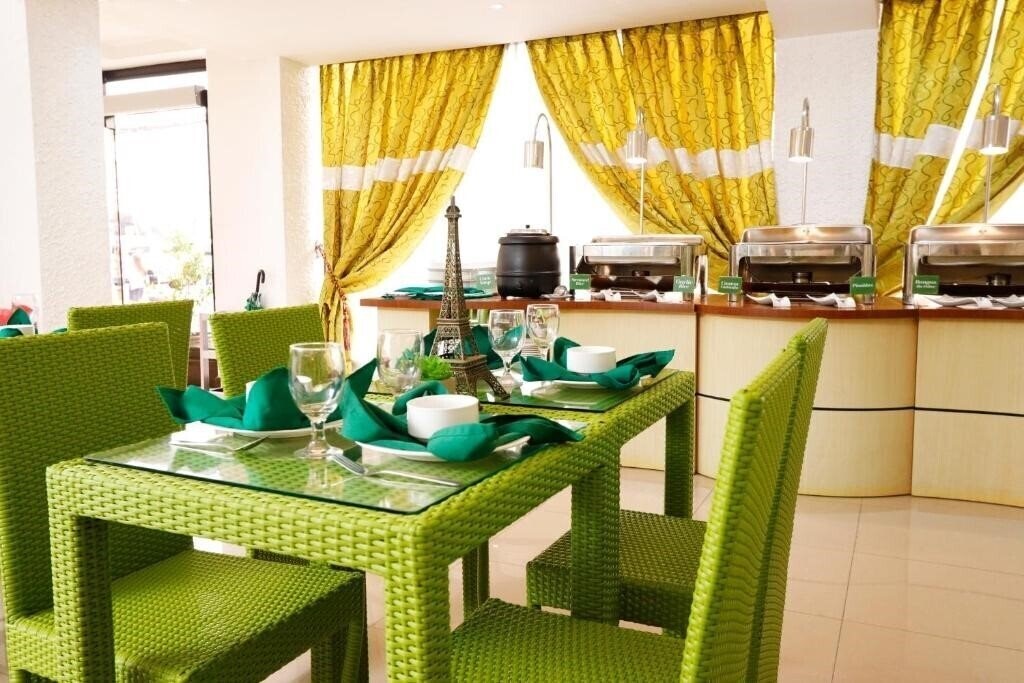 Картинка Eurotel Las Pinas 3*