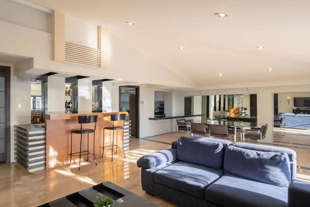 Orchid Garden Suites 3* суреті