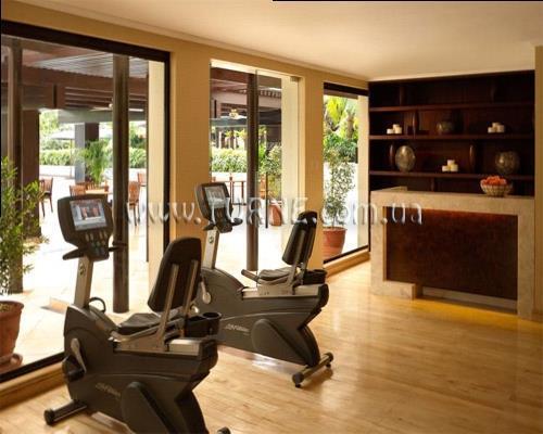 Отель Peninsula 5*