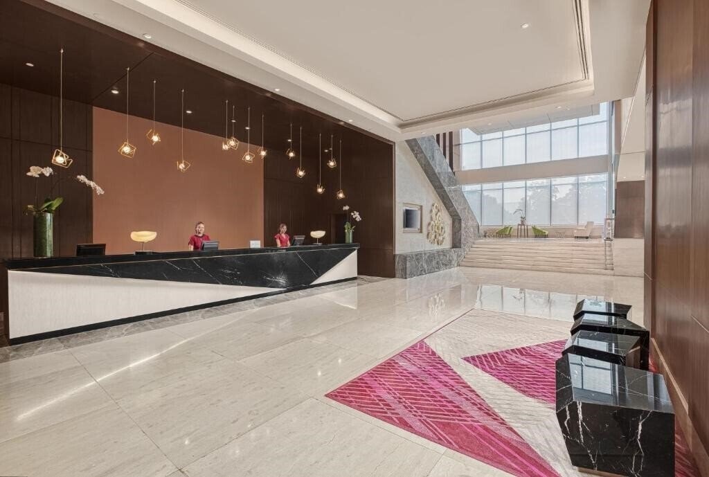 Crowne Plaza Galleria 5* қонақ үйі