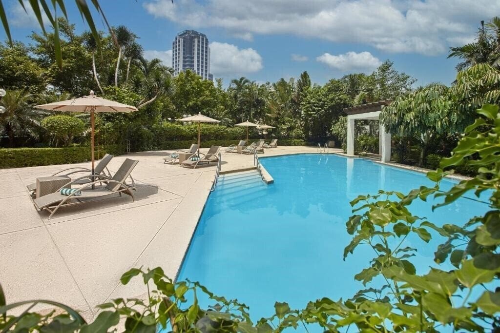 Crowne Plaza Galleria 5* фотосуреті