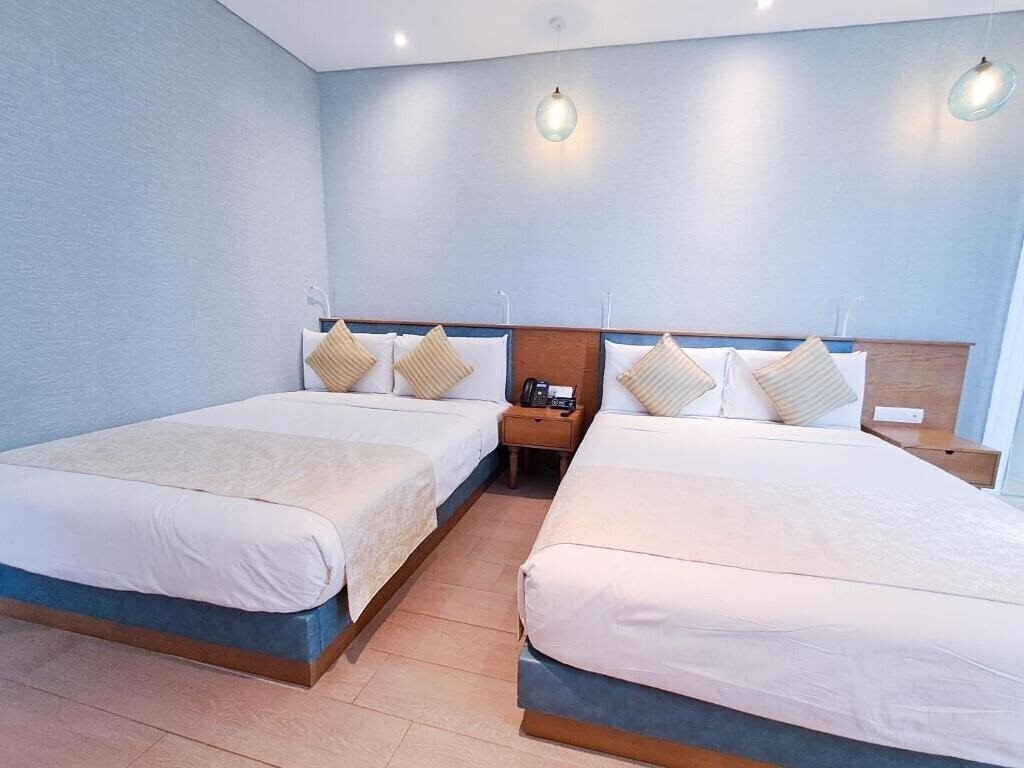 H2O Hotel 4* суреті