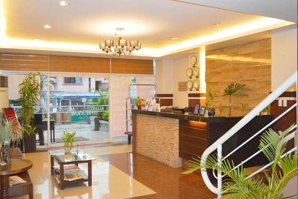 Alu Hotel Davao 2* фотосуреті
