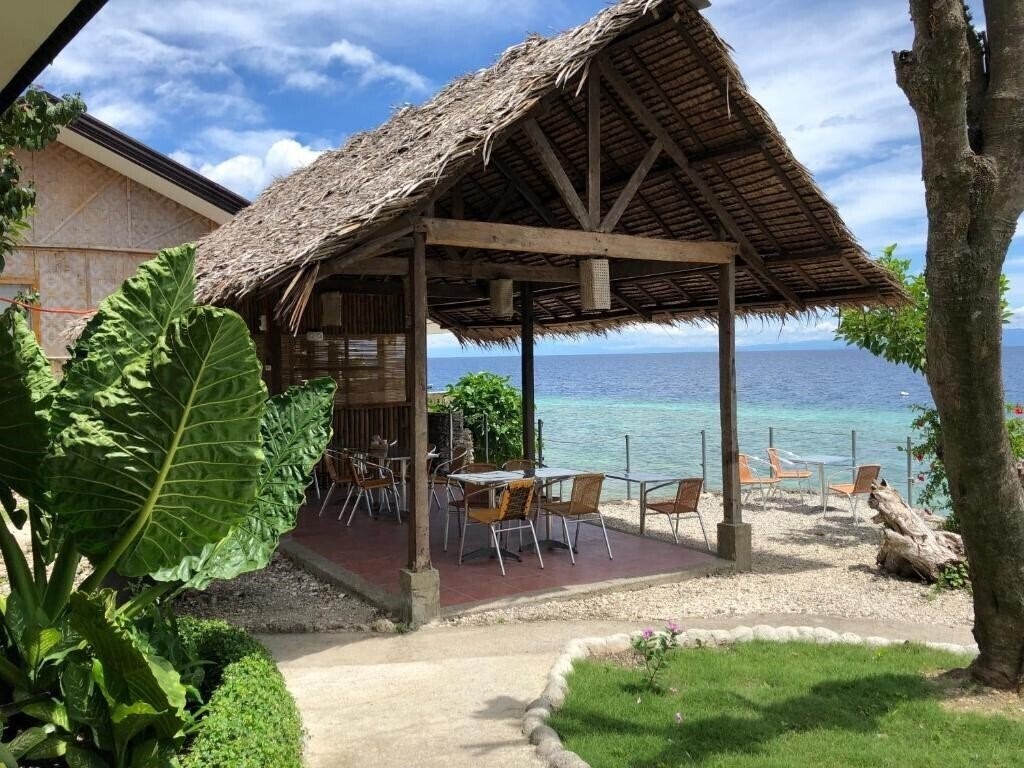 Tipolo Beach Resort 2* суреті