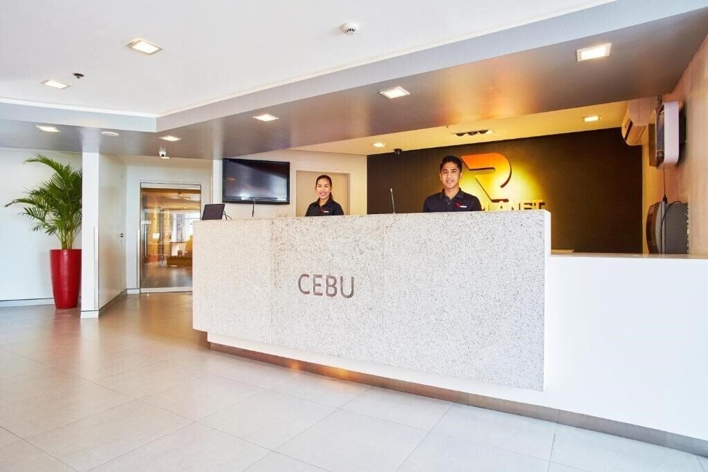 Red Planet Hotel Cebu 2* суреті