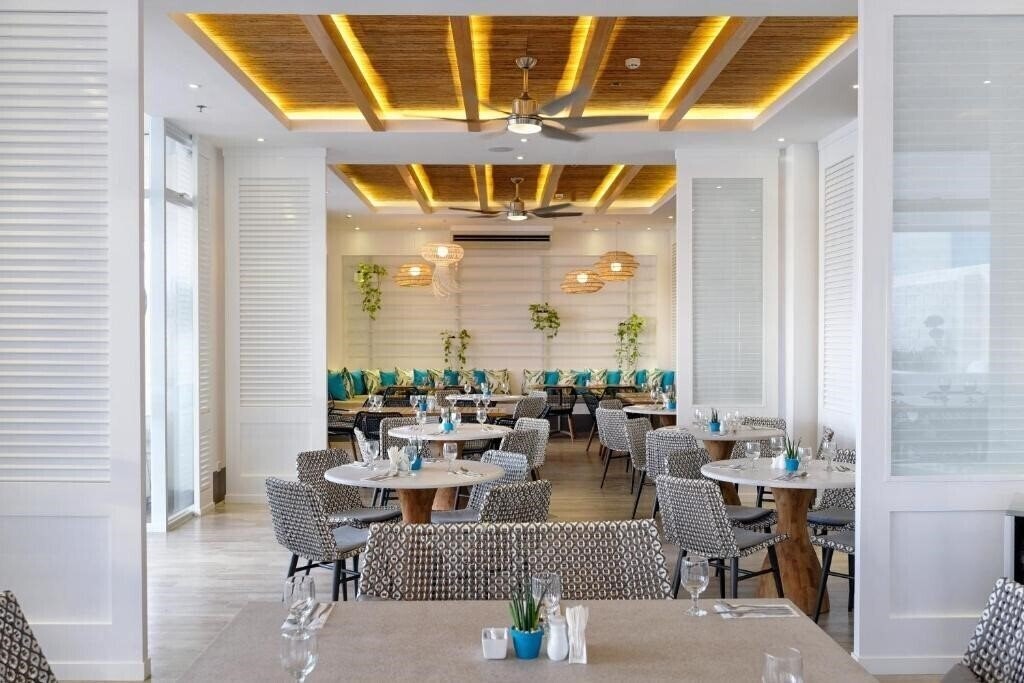 Be Resorts Mactan 3* фотосуреті