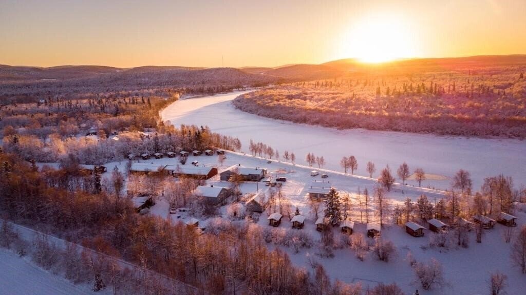 Arctic River Resort (ex. Arctic River Resort Chalet) 4* қонақ үйі