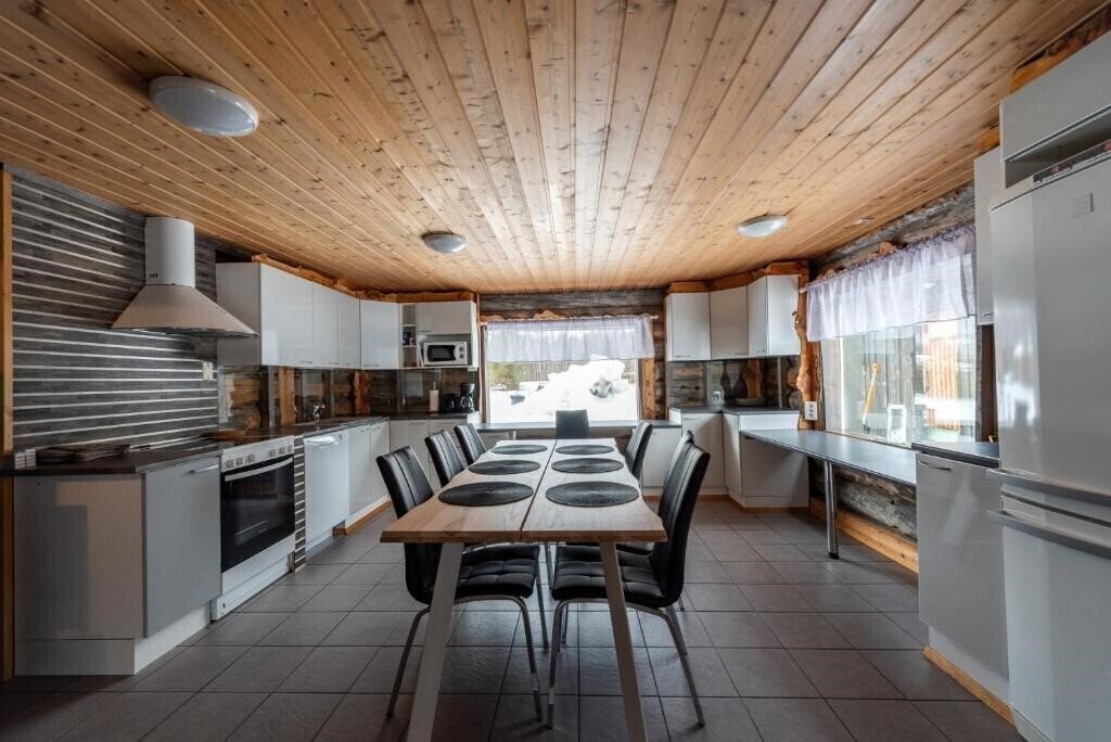 Arctic River Resort (ex. Arctic River Resort Chalet) 4* фотосуреті