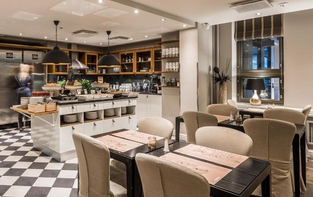 Фото Fabian Hotel Helsinki 5*