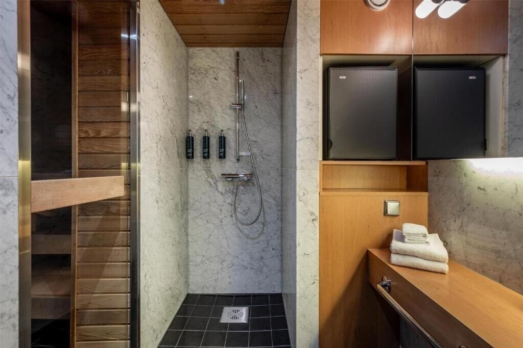 Фото Hilton Helsinki Kalastajatorppa 4*