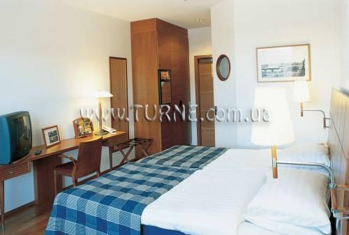 Radisson Blu Plaza 4* қонақ үйі