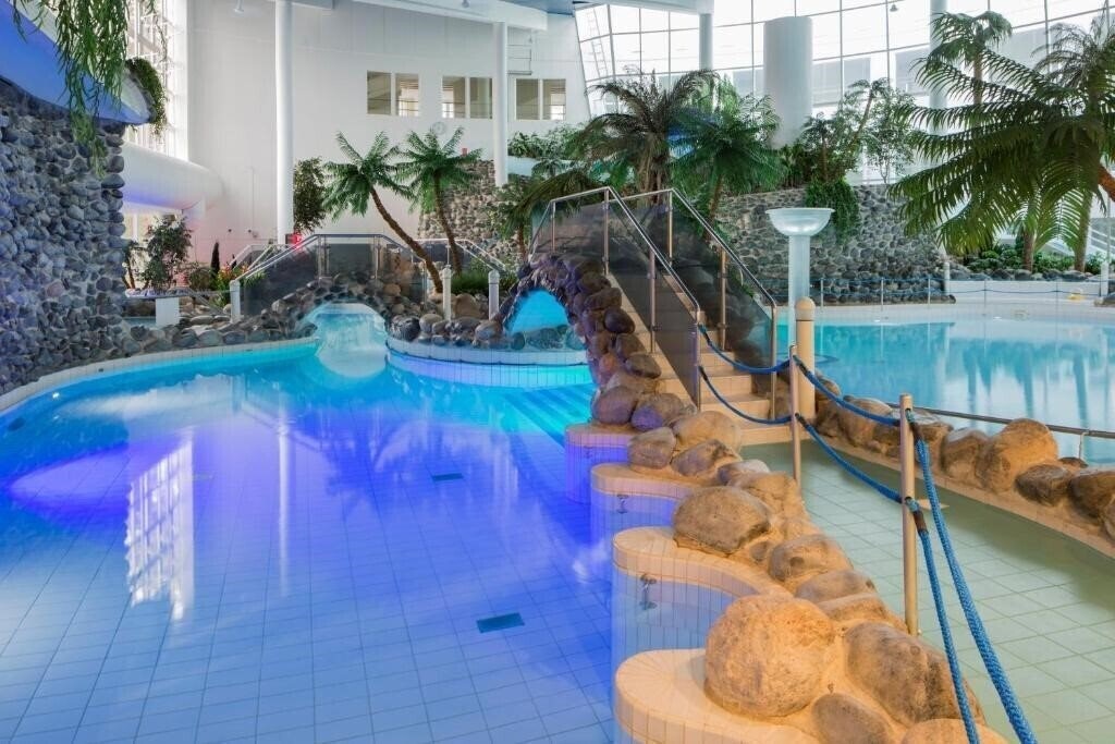 Отель Holiday Club Kuusamo Tropikki 4*