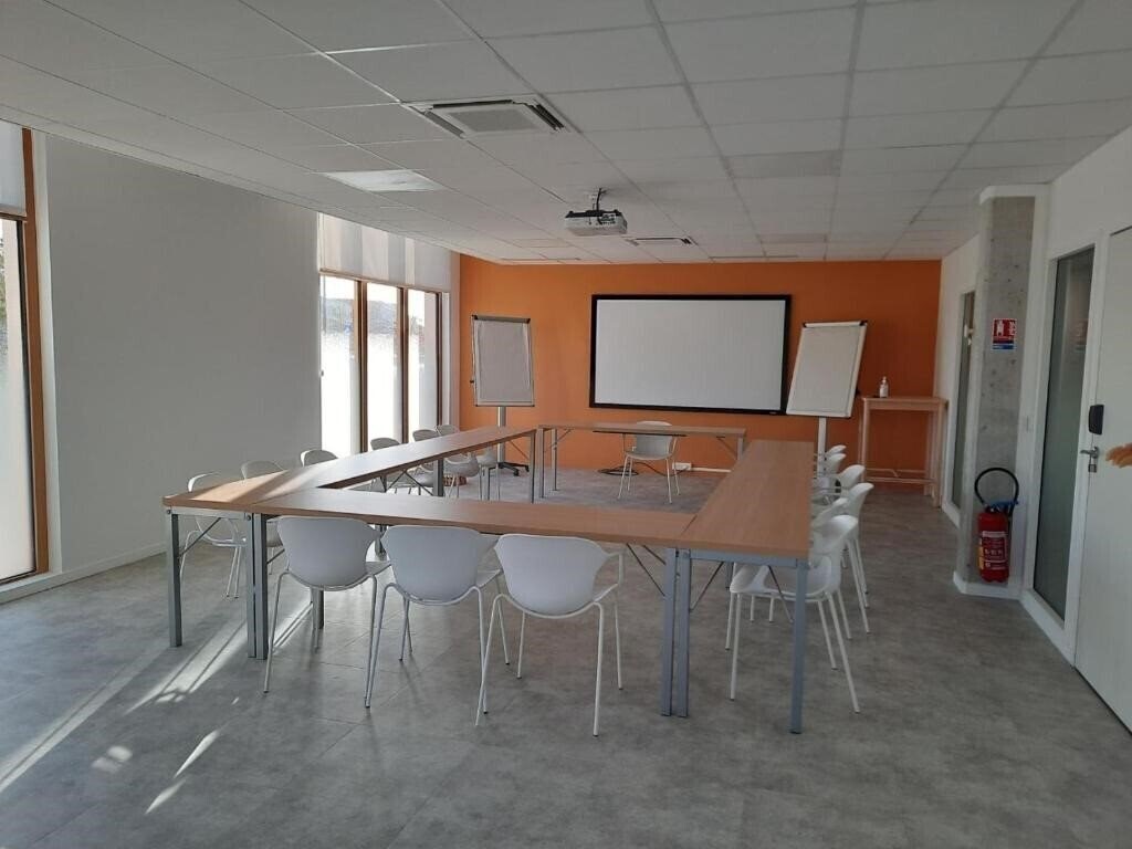 Картинка The Originals Boutique Hotel Amiens South 3*