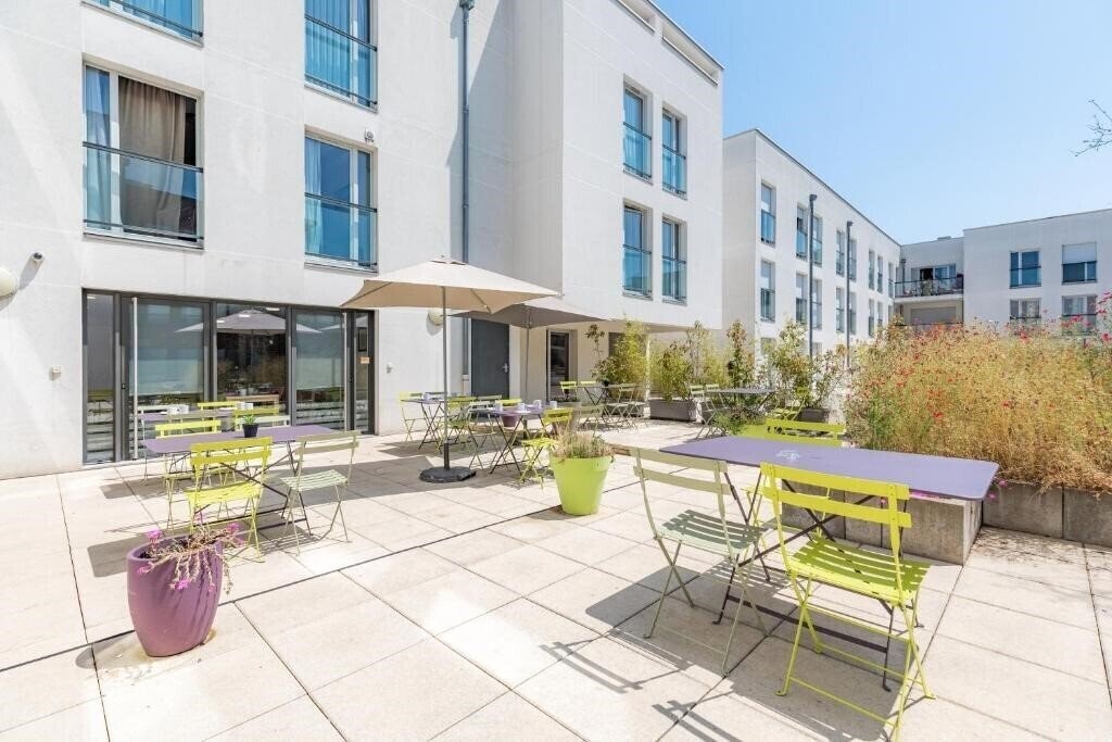 Отель Appart'City Chalon Sur Saone 3*