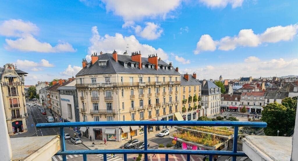 B&B Hotel Dijon Centre 2* суреті