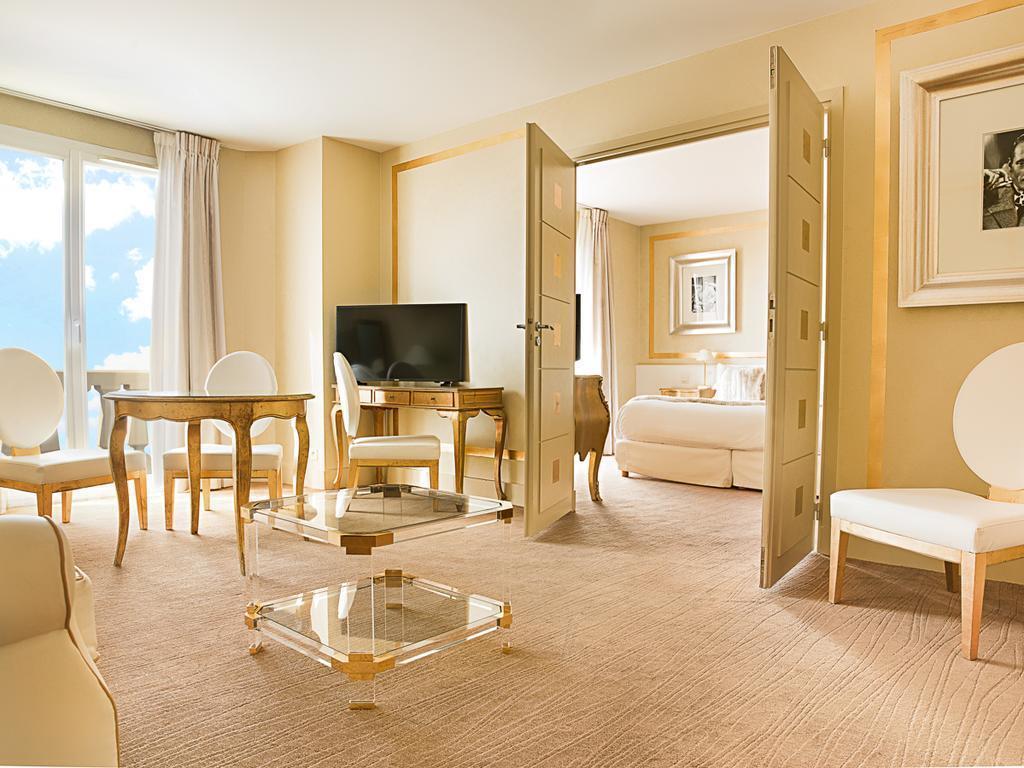 Renoir Boutique Hotel 4* суреті