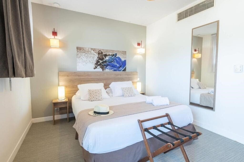 Картинка Appart City Cannes Mandelieu 3*
