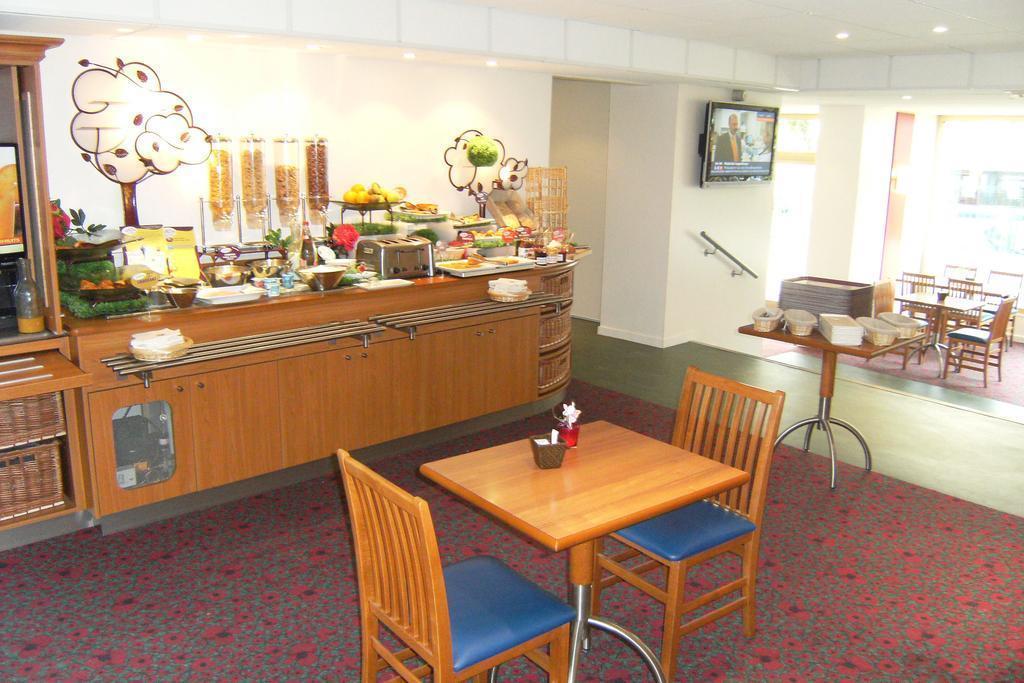 Картинка Ibis Cannes Plage La Bocca 3*