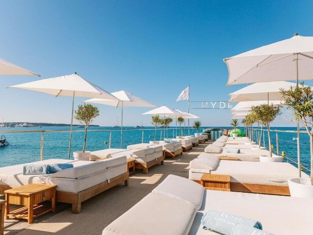 Отель Mondrian Cannes (ex. Grand Hotel Cannes) 5*