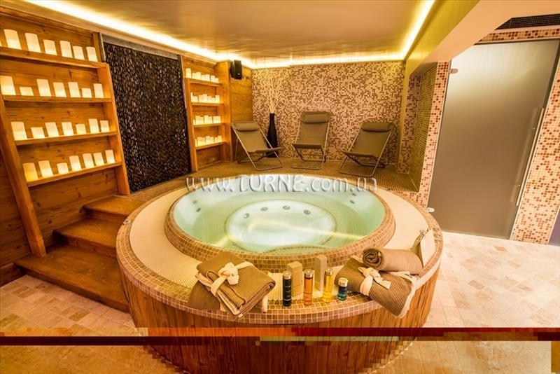 Hotel De La Loze 3* фотосуреті